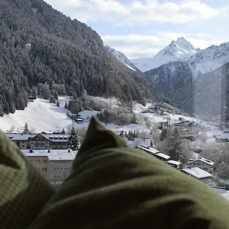 Pluenggas Lägenhet *